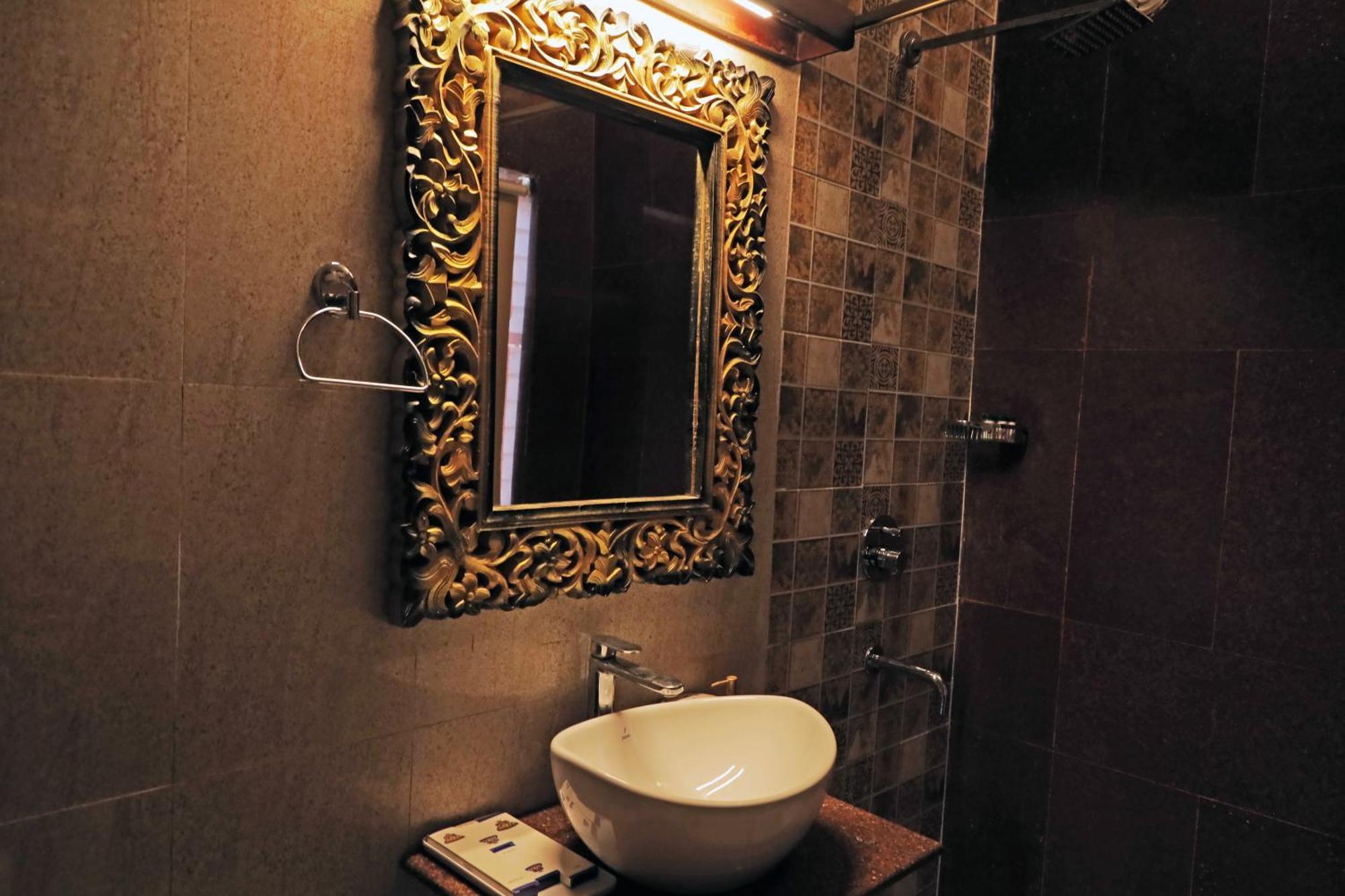 The Neeraj Ganga Heritage Palace Rishīkesh Εξωτερικό φωτογραφία